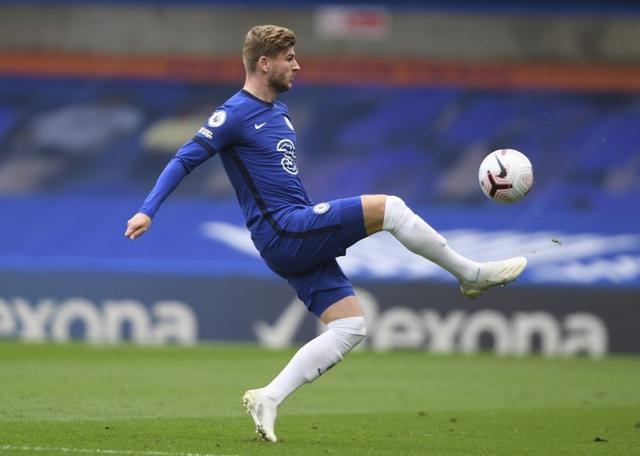 恭喜IG！3-0横扫WE，晋级败决！将和BLG争夺第二个晋级MSI资格