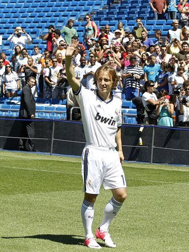 国际田联：世界百米纪录更新