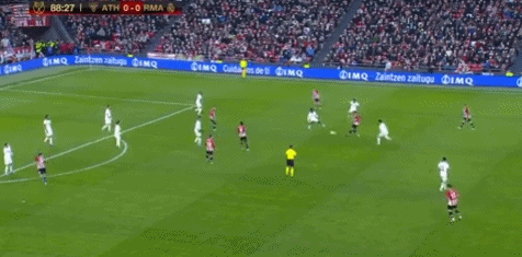 湖人不敌东部新贵输在防守？锋线双子星闪耀，9+3后卫进化