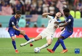 英超-维尔茨造乌龙范迪克致丢球 利物浦1-1桑德兰